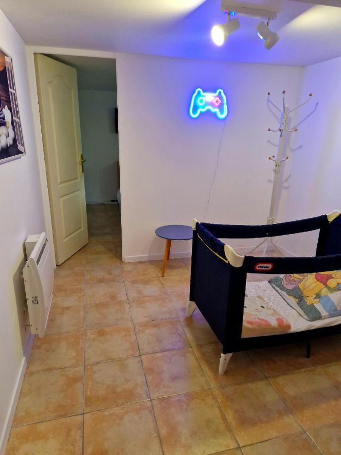 Le Capucin - Proche Centre Ville Troyes Eksteriør billede